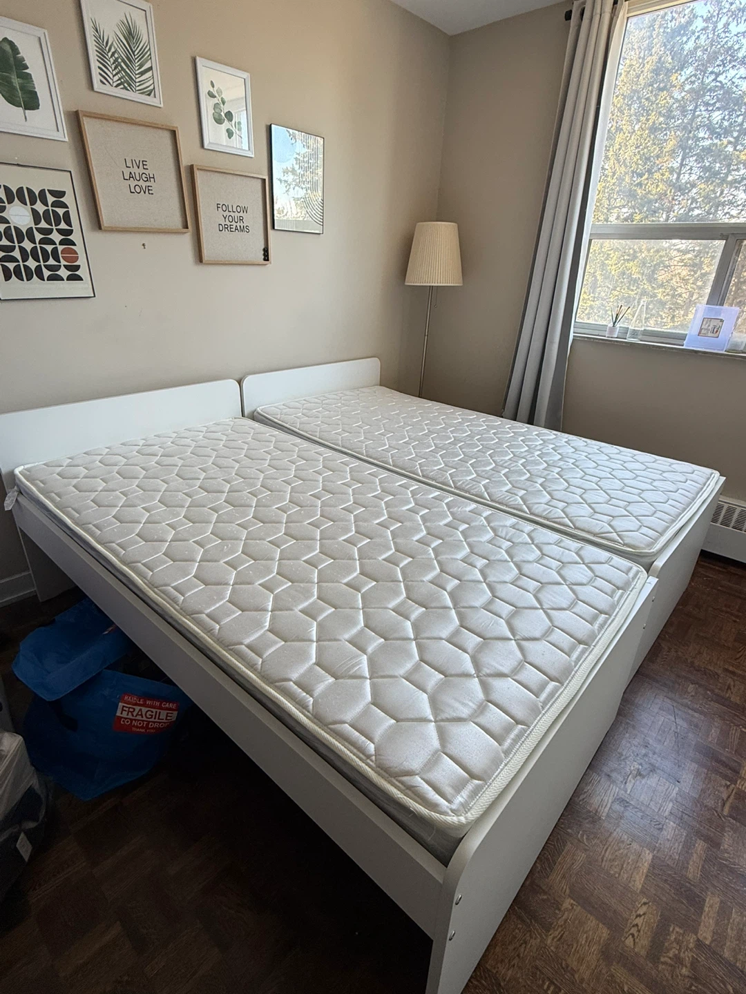 Twin size bed - photo 4