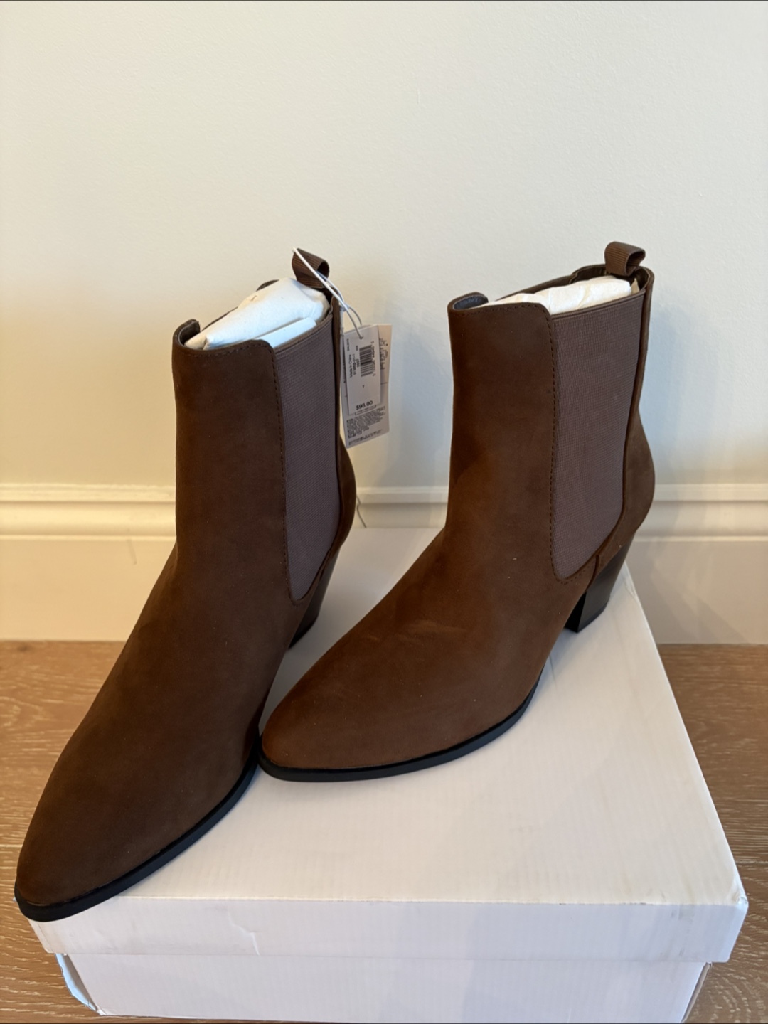 GAP Brown Chelsea Ankle Boots sz 7 NEW