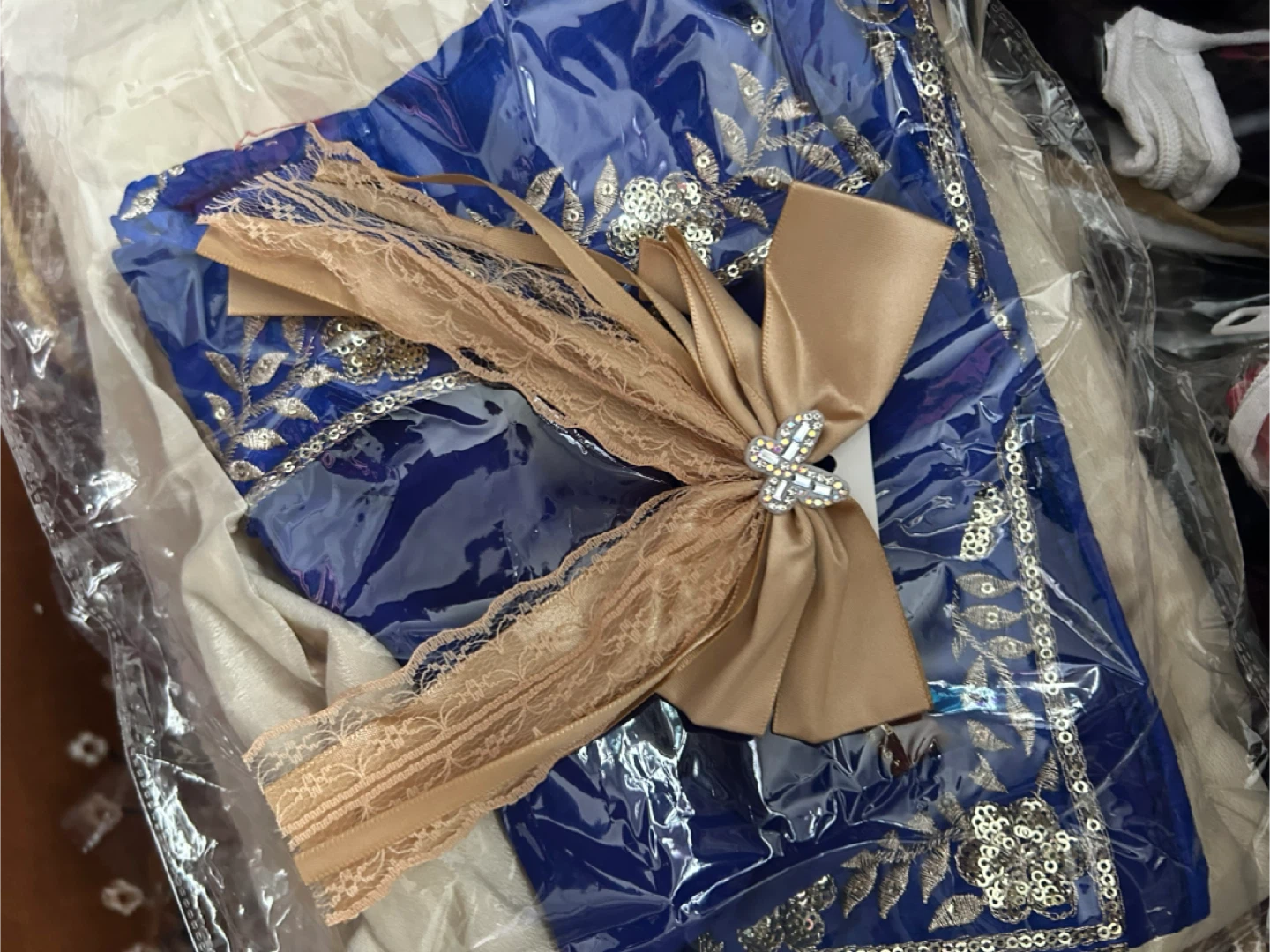 Sparkly  Gold  hair Bow Accent