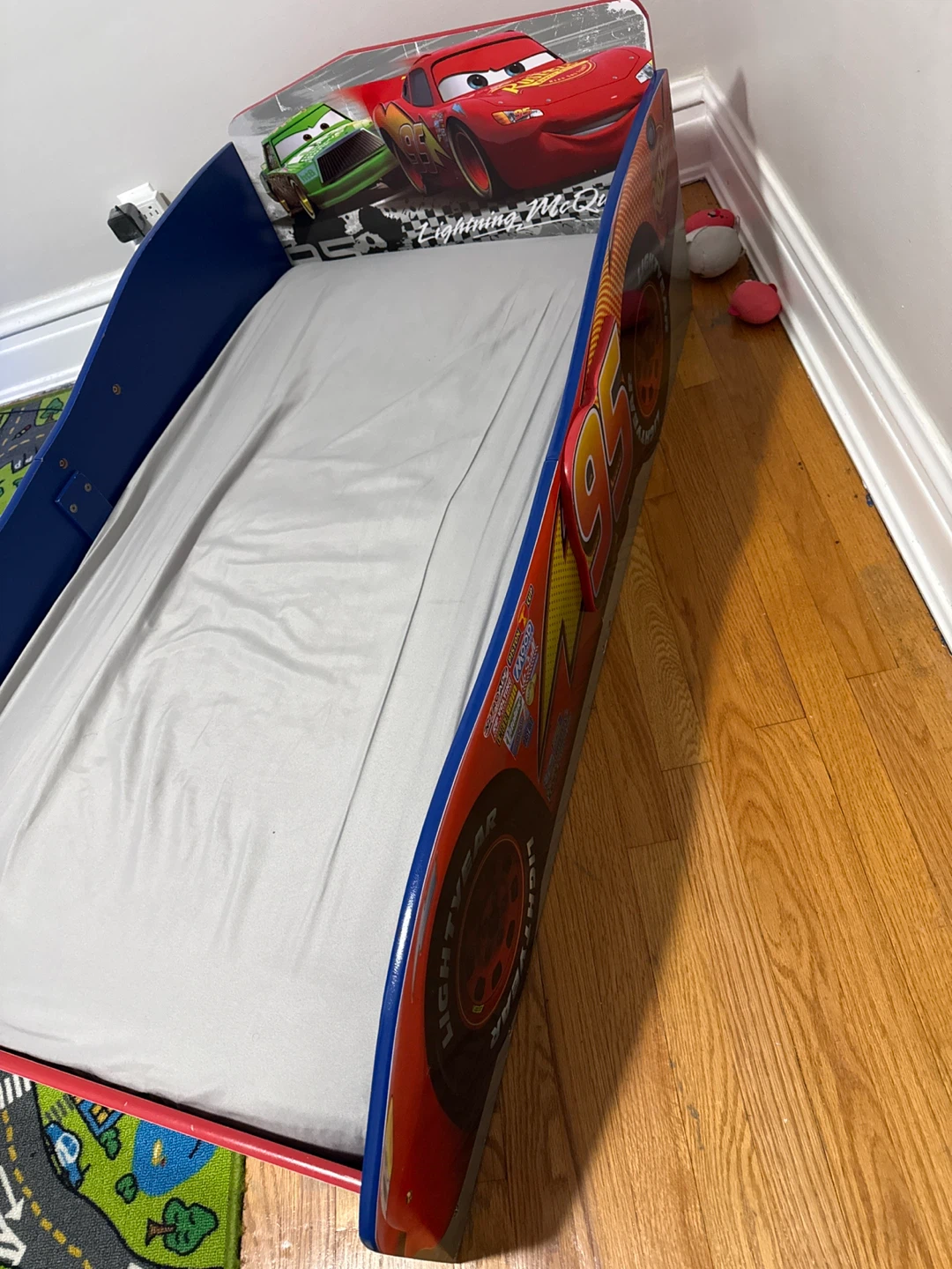 Disney Cars Lightning McQueen Toddler Bed - photo 3