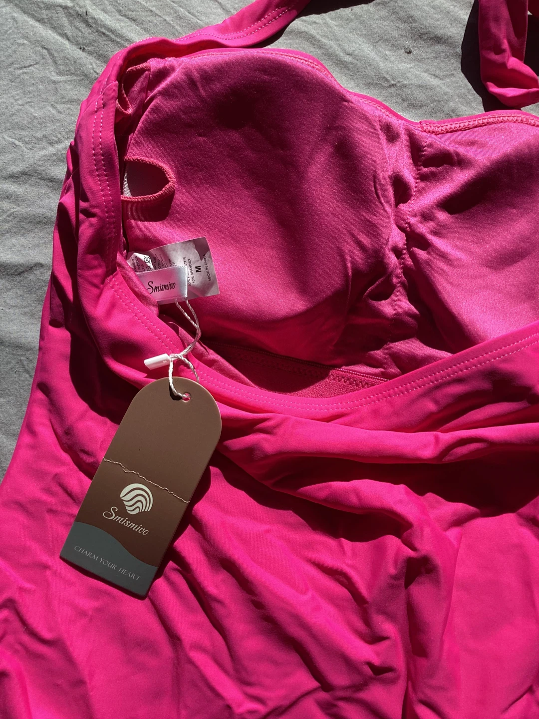 NWT Swimsuit Women's holter One-Piece Pink Size M - photo 3
