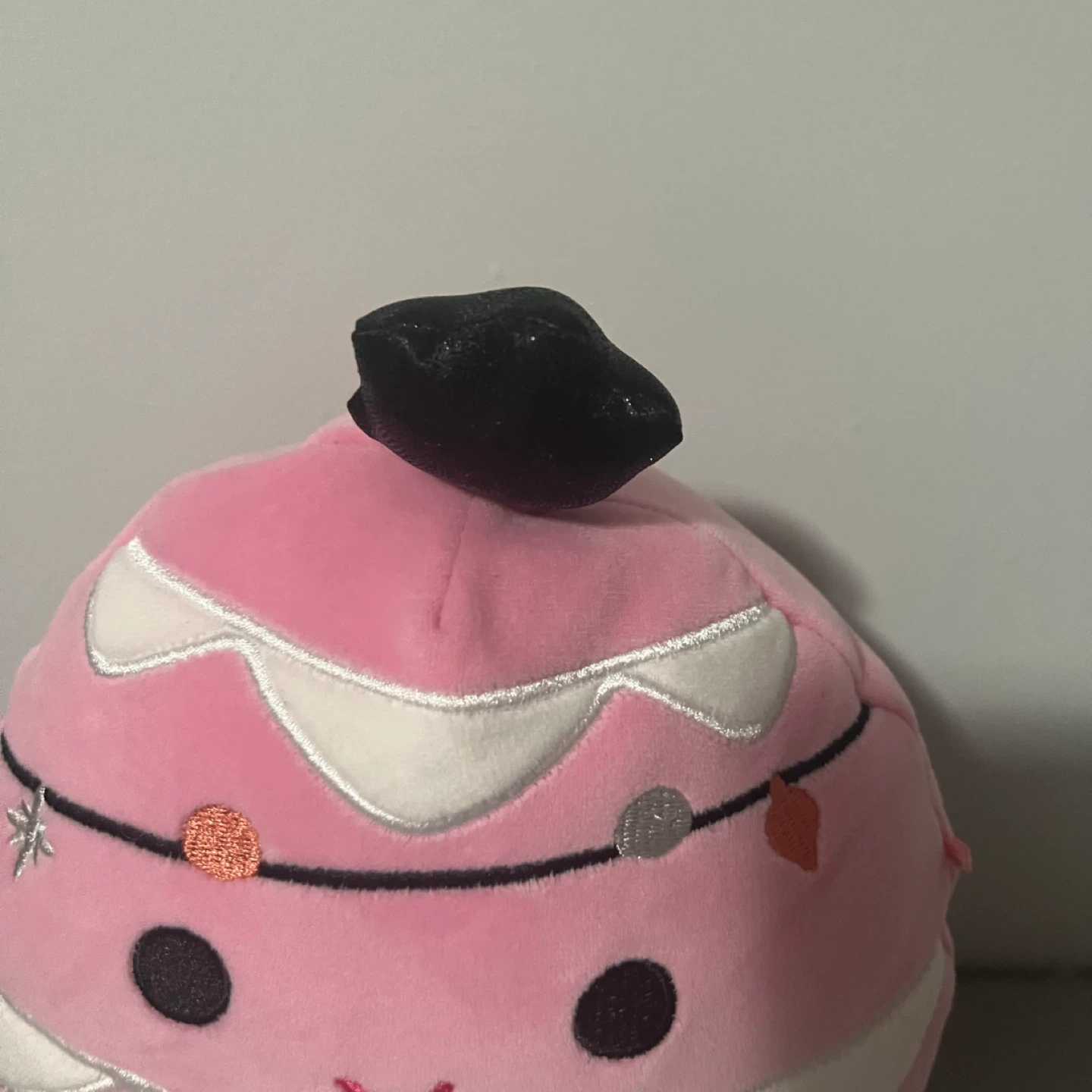 Squishmallow Carrigan the Pink Christmas Tree 10” - photo 5