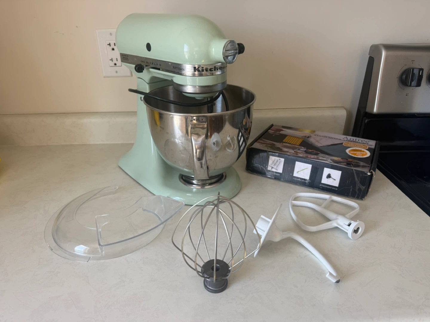 KitchenAid Artisan Stand Mixer - Light Green