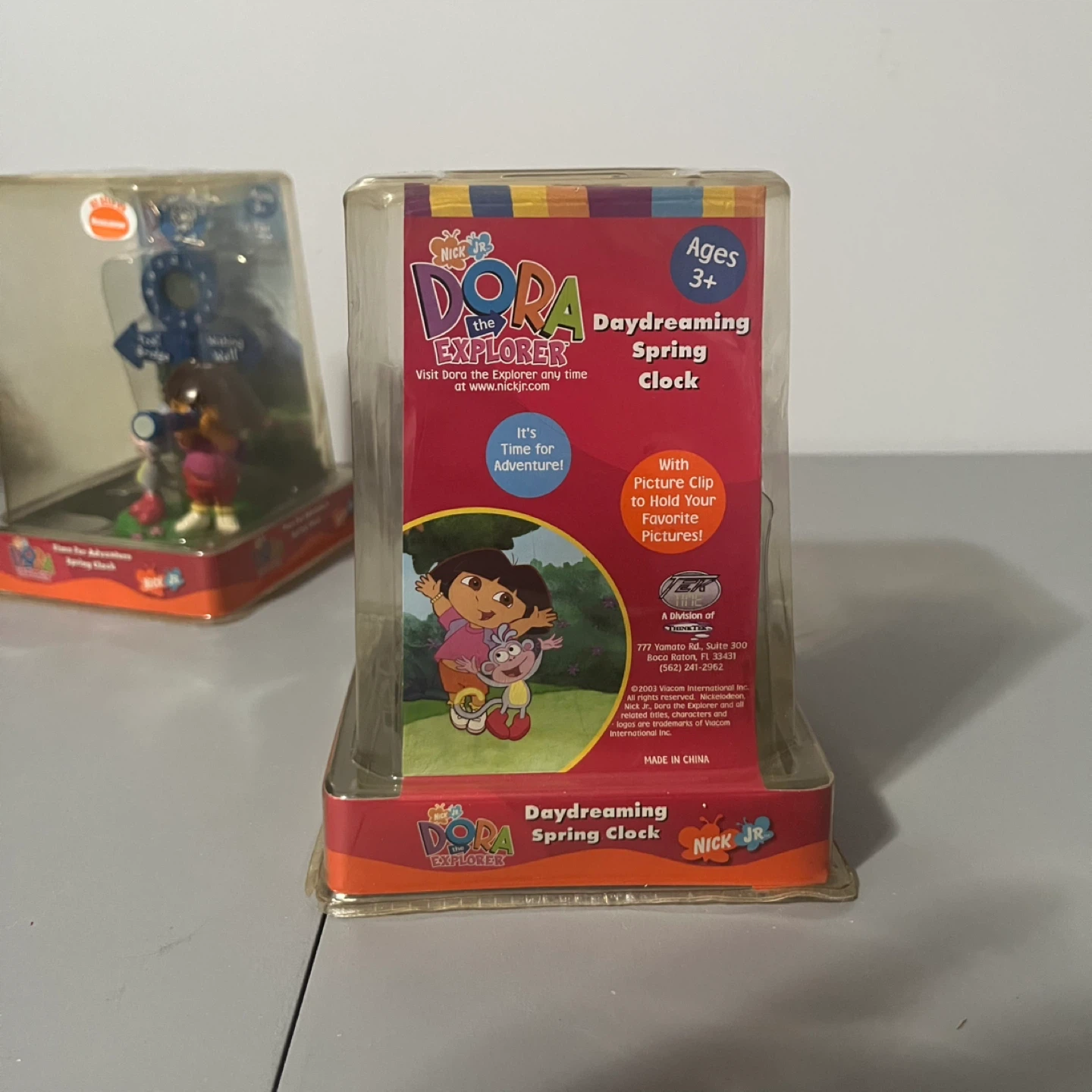 Dora the Explorer Daydreaming Spring Clock - photo 3