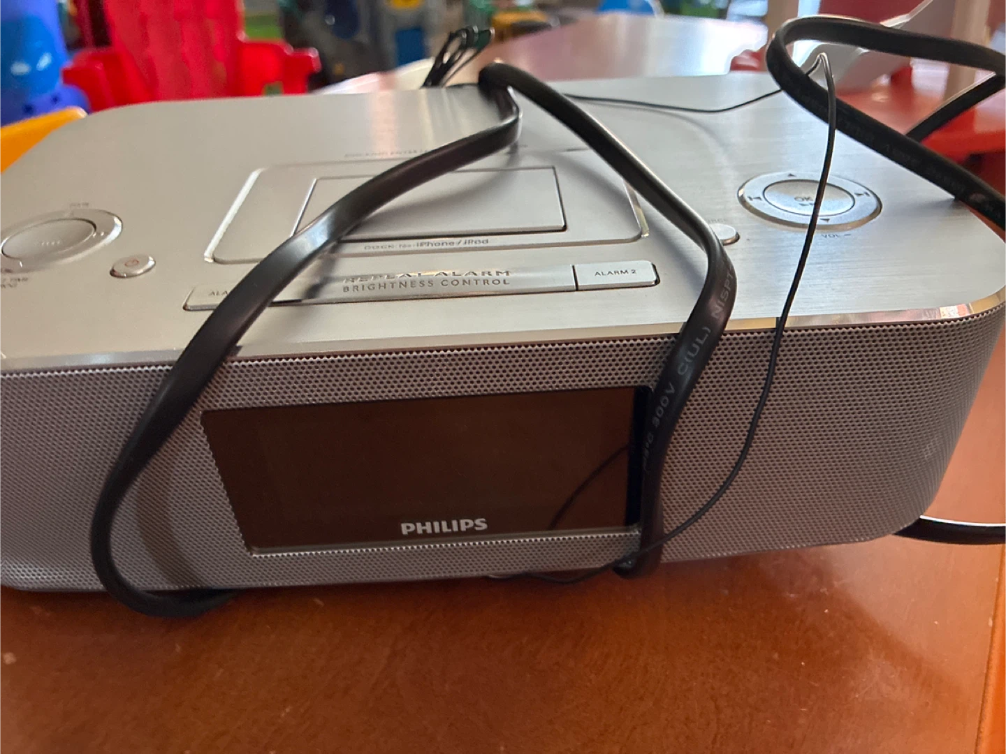Philips Clock Radio Dock for iPhone/iPod - photo 2