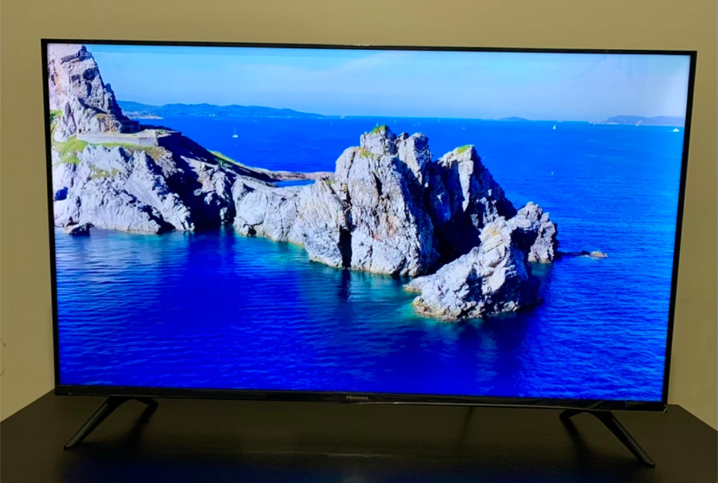Hisense 40" LED TV - photo 3