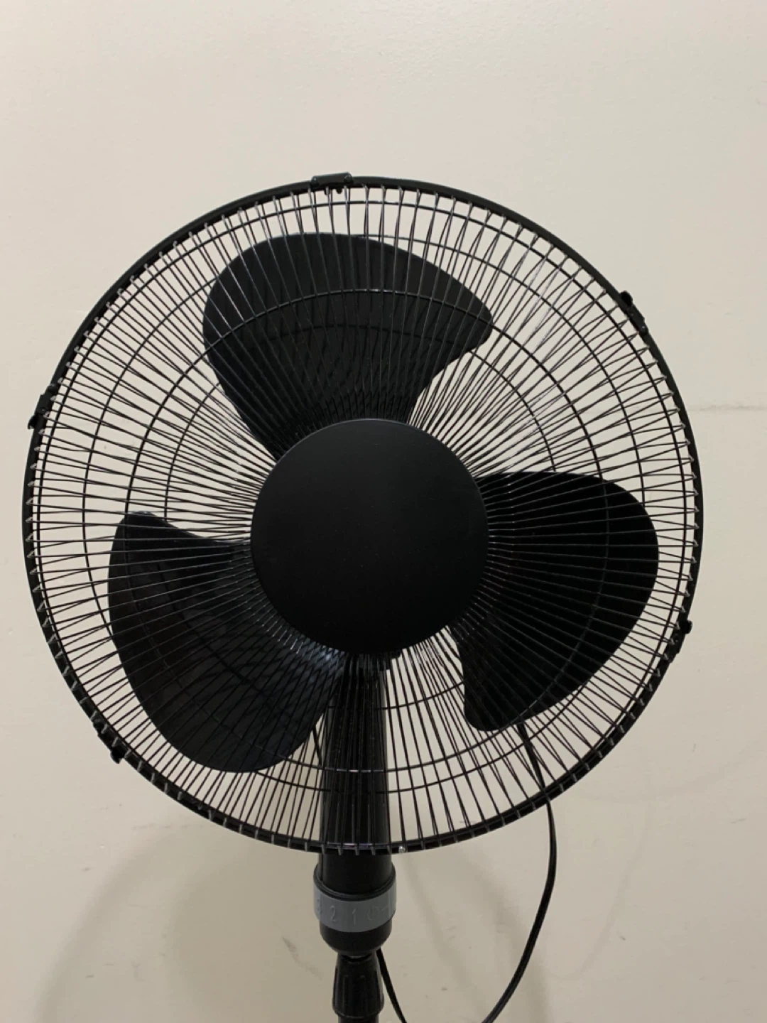 Black Stand Fan - photo 2