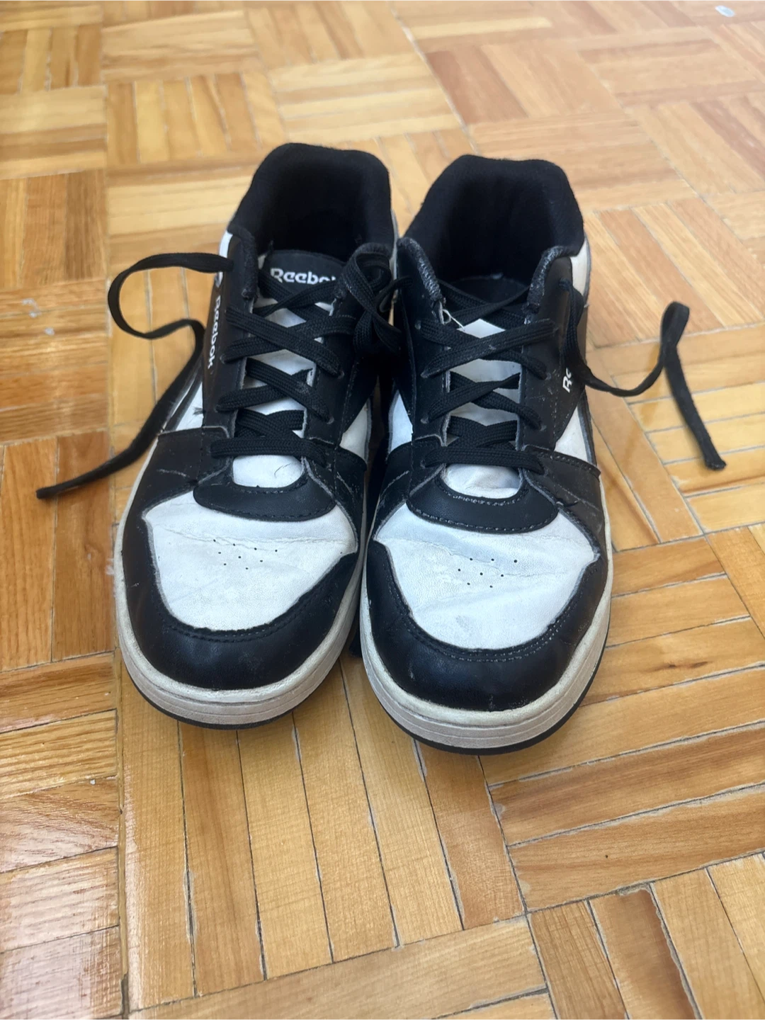 Reebok Sneakers Black and White