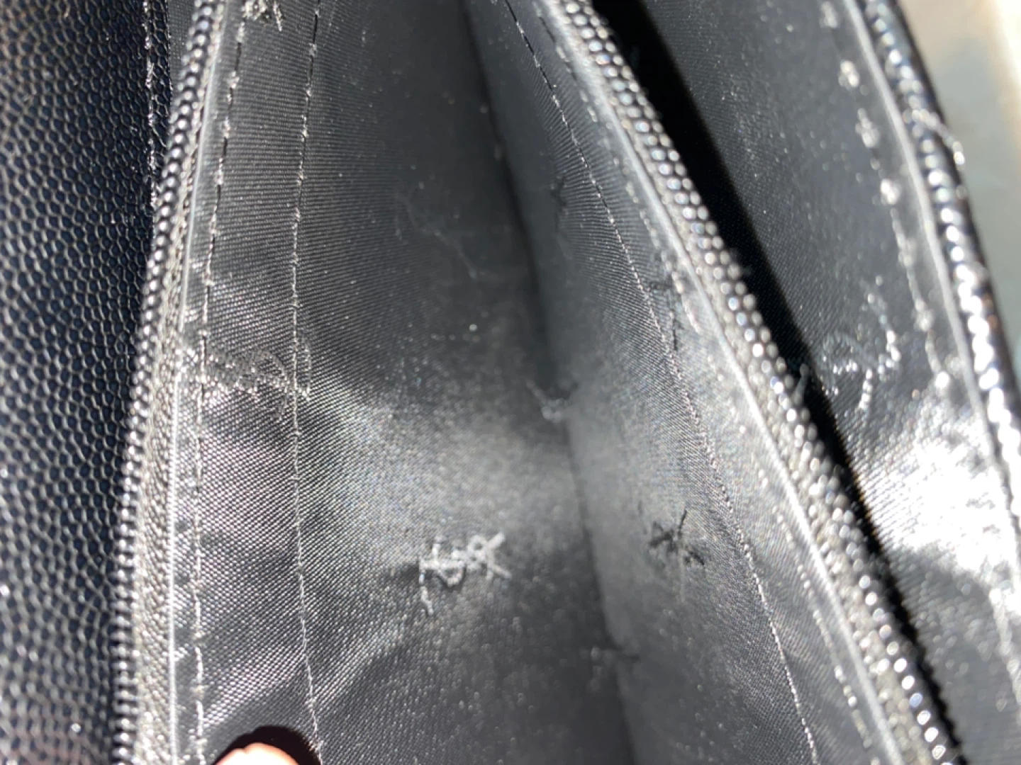 Saint Laurent Paris Black Quilted Wallet - photo 5