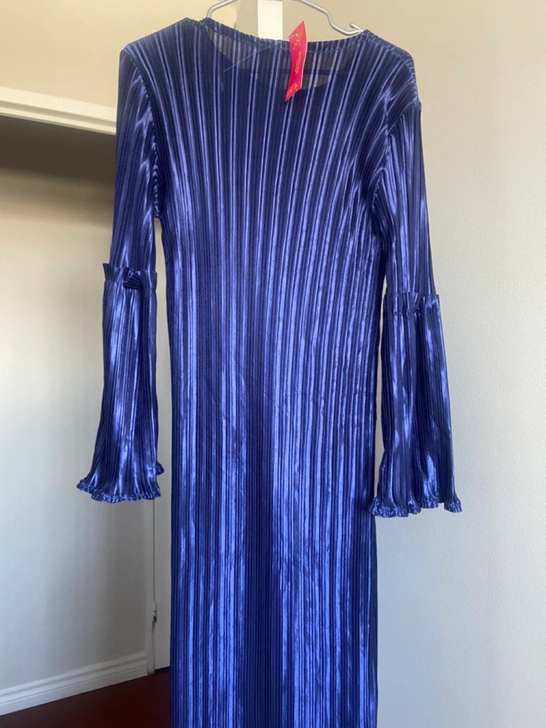 Blue Pleated Midi Dress – Elegant & Flowy