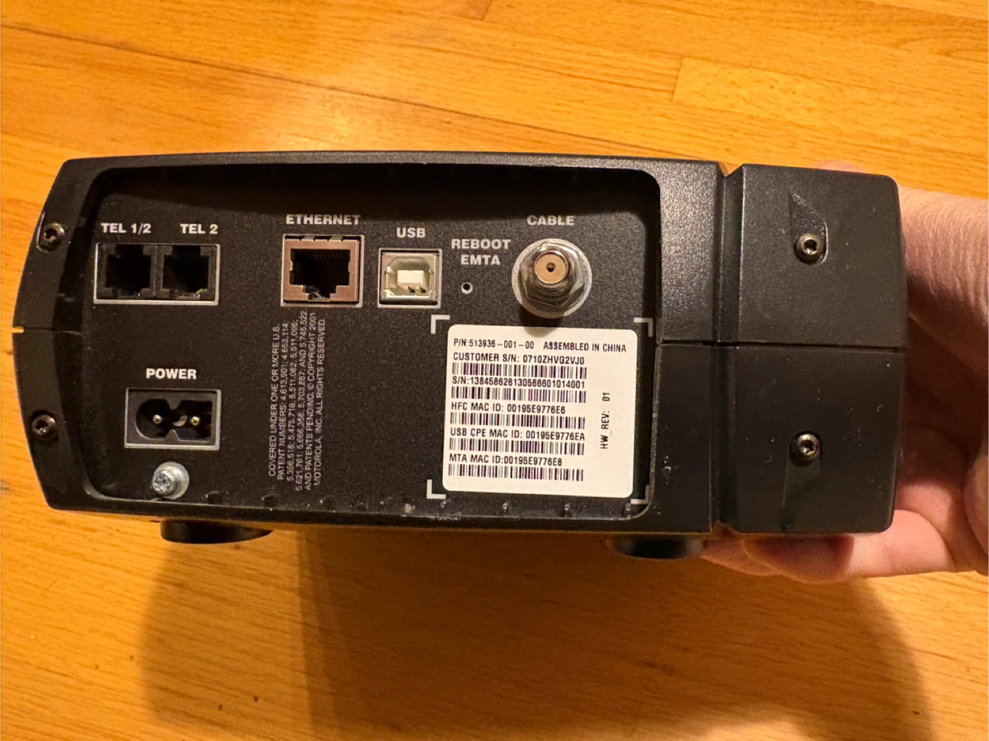 Motorola SURFboard SBV5220 Cable Modem - photo 4