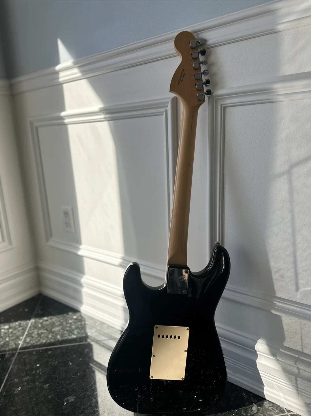 Squier Stratocaster Electric Guitar - Black - photo 4