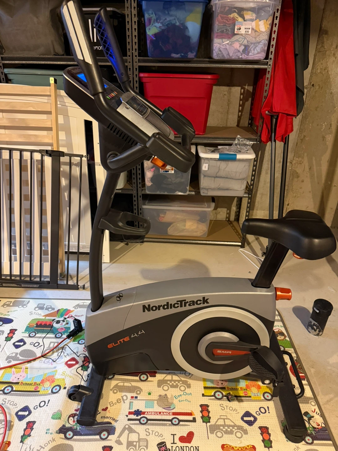 NordicTrack Elite 4.4 Upright Exercise Bike