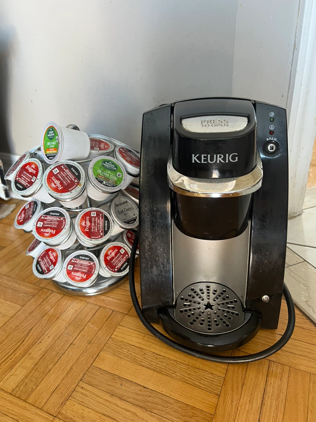 Keurig Single Serve Coffee Maker with K-Cup Holder