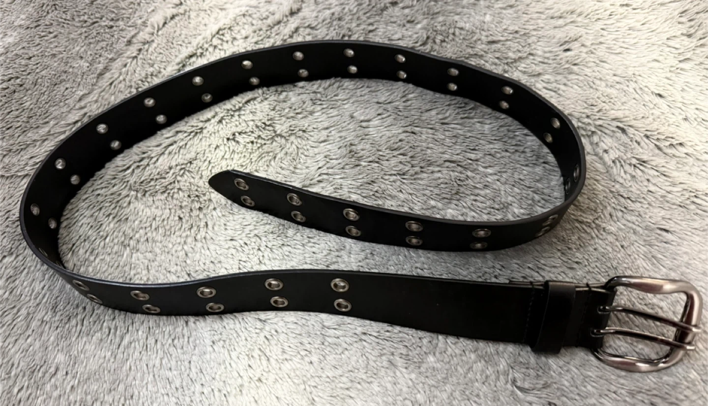 Black Belt with Eyelets and Silver Buckle - ML/MG