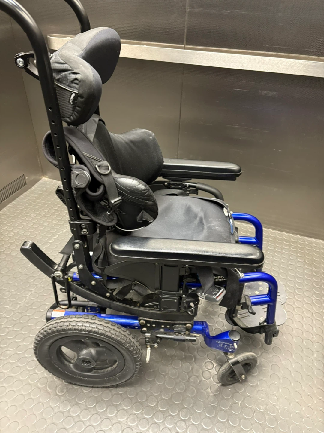 Kids Wheelchair with Headrest - photo 3