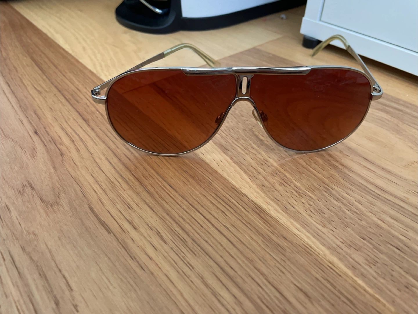 Aviator Sunglasses with Brown Lenses