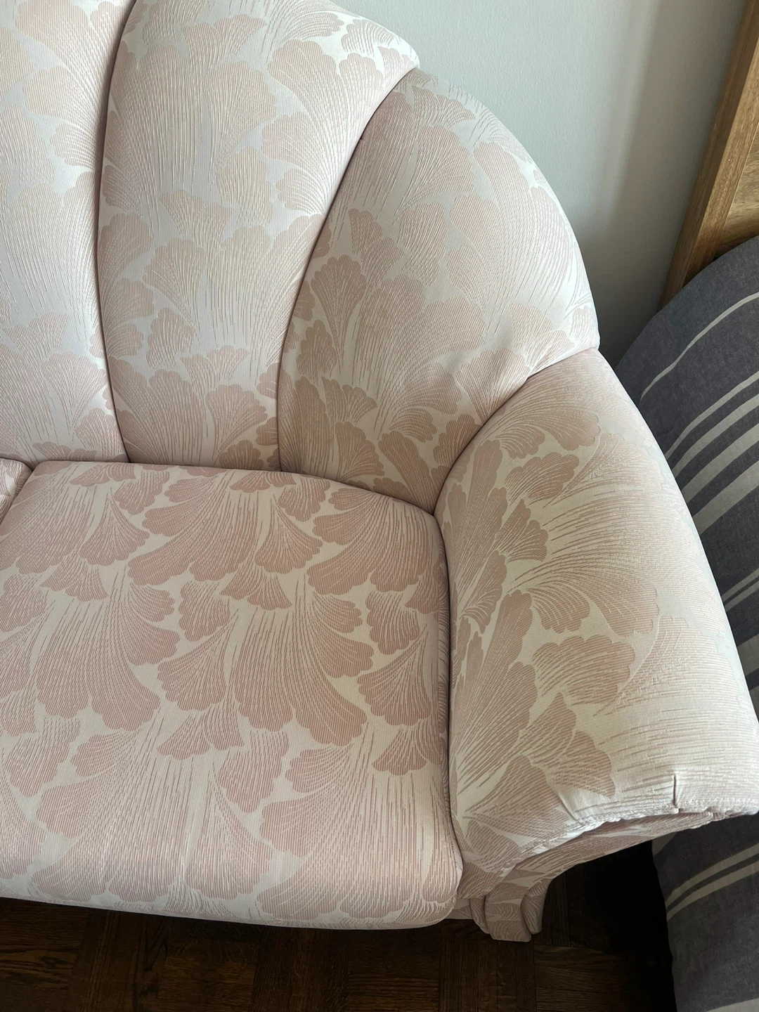 Pink Floral Loveseat - photo 4
