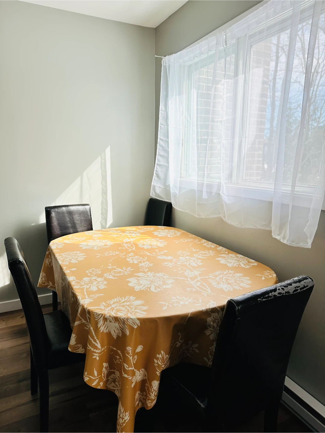 FREE Living Room Furniture + TV - photo 2
