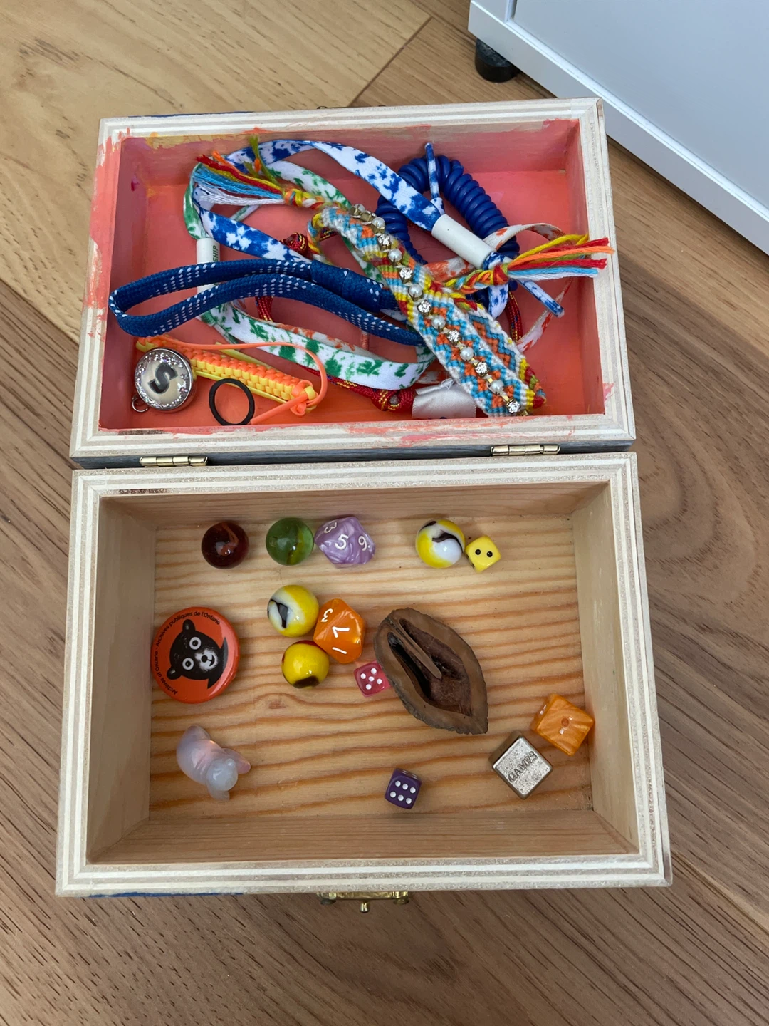 Bracelets, Knickknacks and Dice LOT