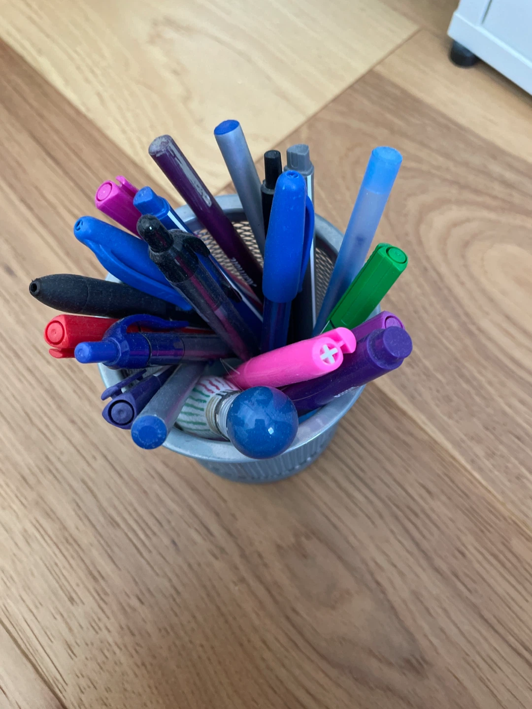 Assorted Pens in a Metal Holder LOT