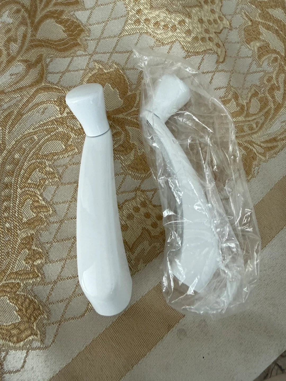 White alloy window cranks  for casement windows
