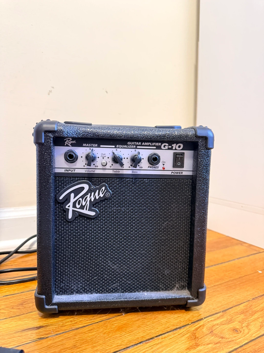 Jackson JS Series Spectra Bass and Rogue Guitar Amp - photo 3
