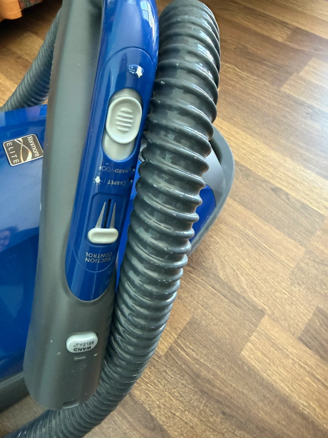 Kenmore Elite 800 Series Bagged Canister Vacuum - photo 5