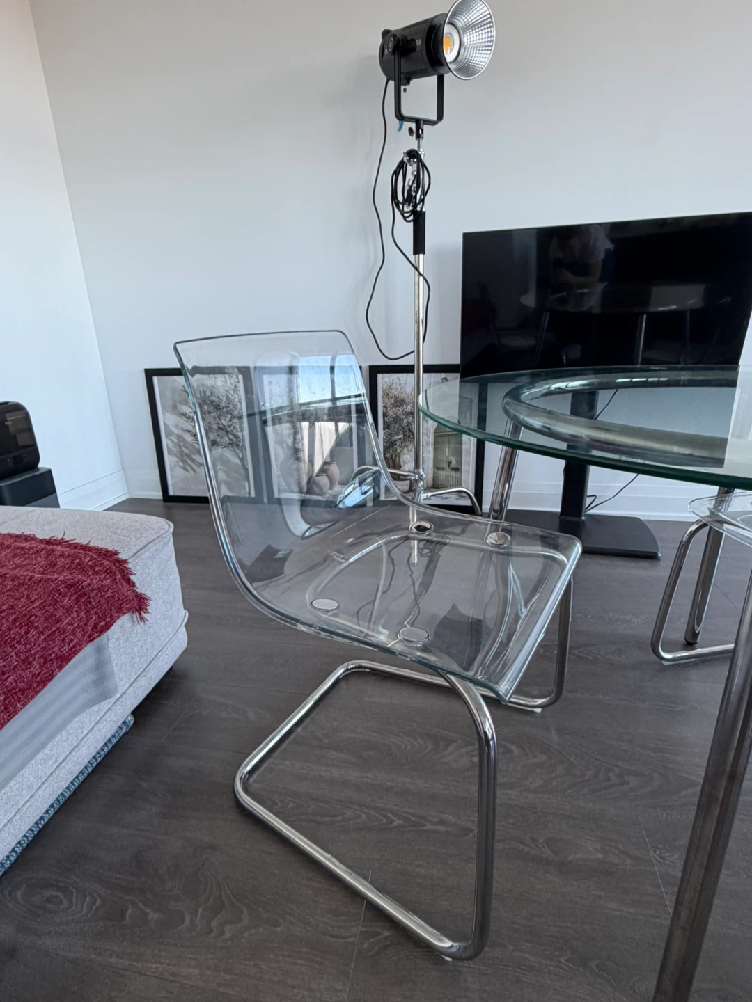 Clear Glass Dining Table + 2 acrylic chairs - photo 3