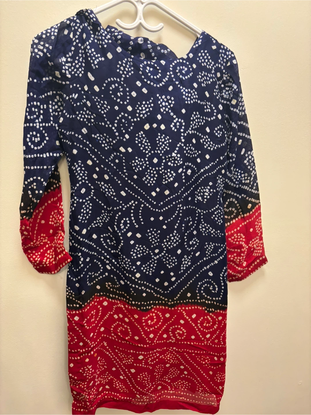 Blue and Red Bandhani Print Tunic with Embellished Neckline - photo 5