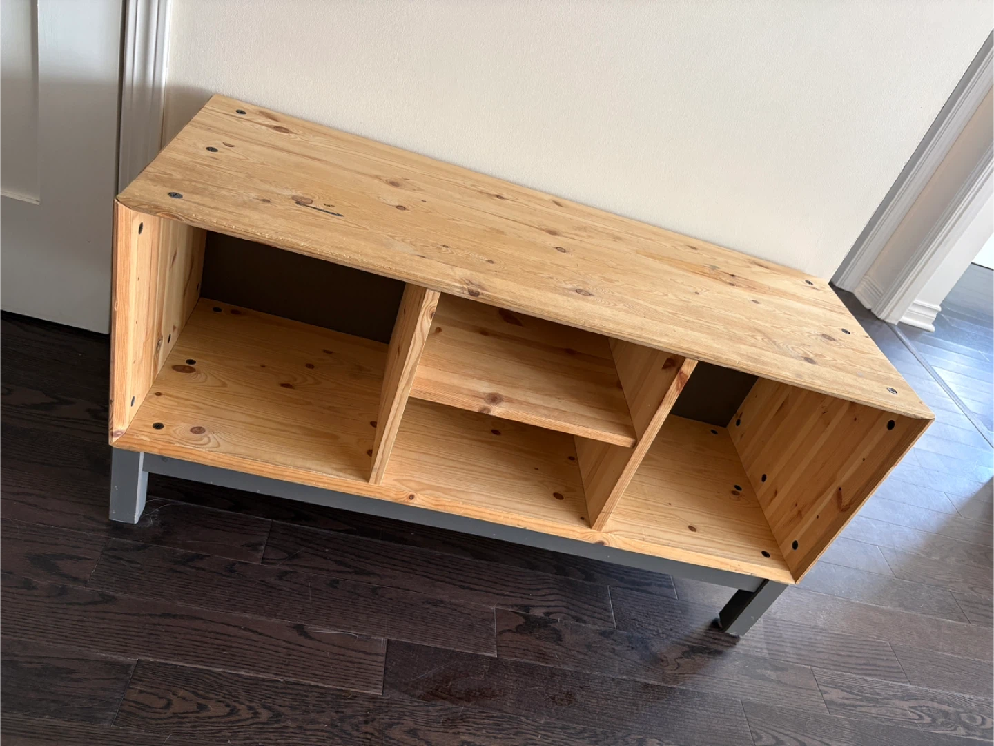 Pine Wood Storage Bench with 2 Black Bins