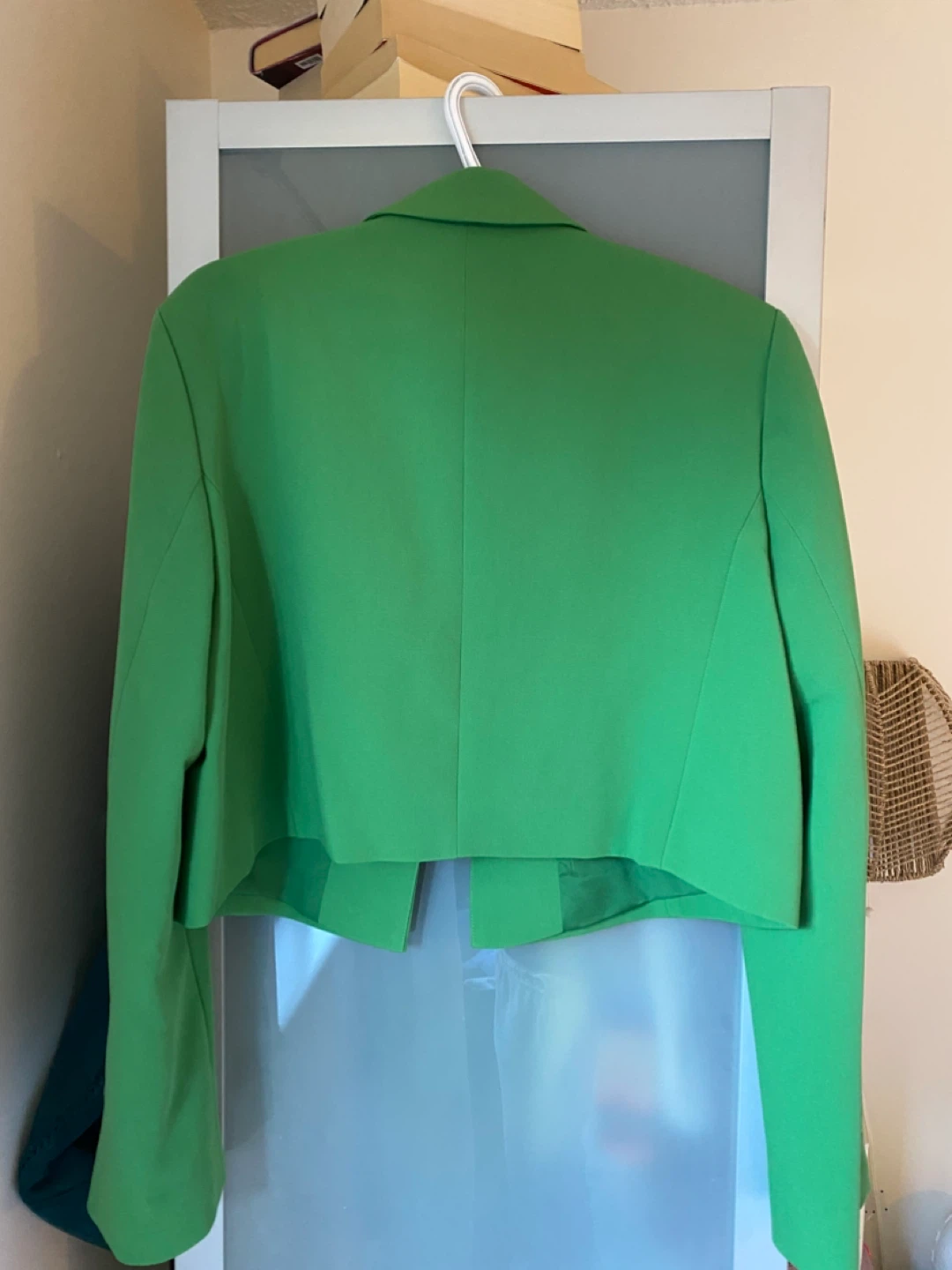 Dynamite Green Cropped Blazer - Size L - photo 4