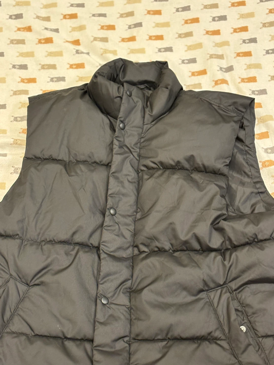 Old Navy Black Puffer Vest XL