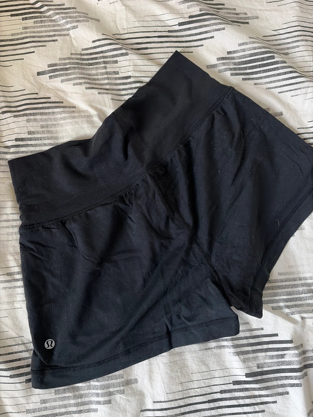 Lululemon Black Running Shorts - photo 2