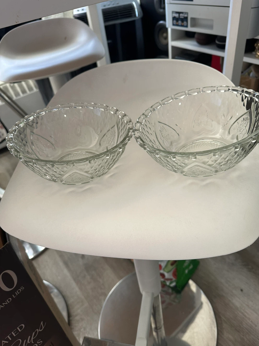 Set of 2 Glass Bowls🧡