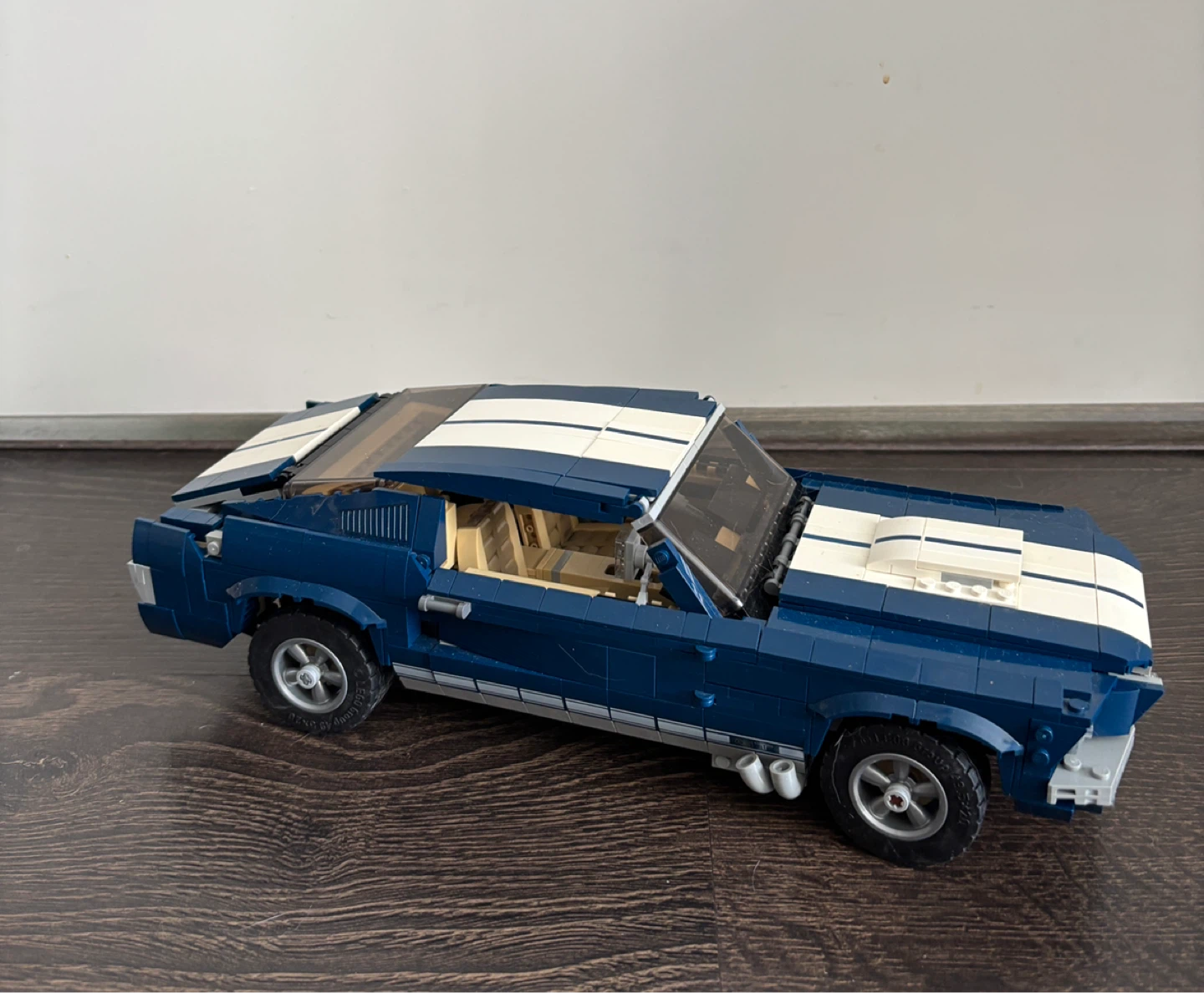 LEGO Creator Ford Mustang & Land Rover Defender - photo 3