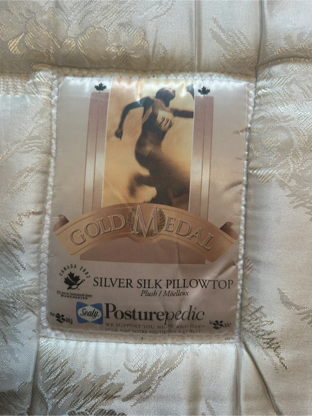 Queen size bed mattress