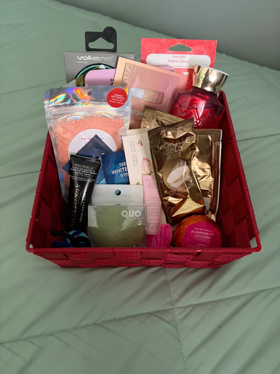 Gift Basket with Bath & Body Works, Quo, and More