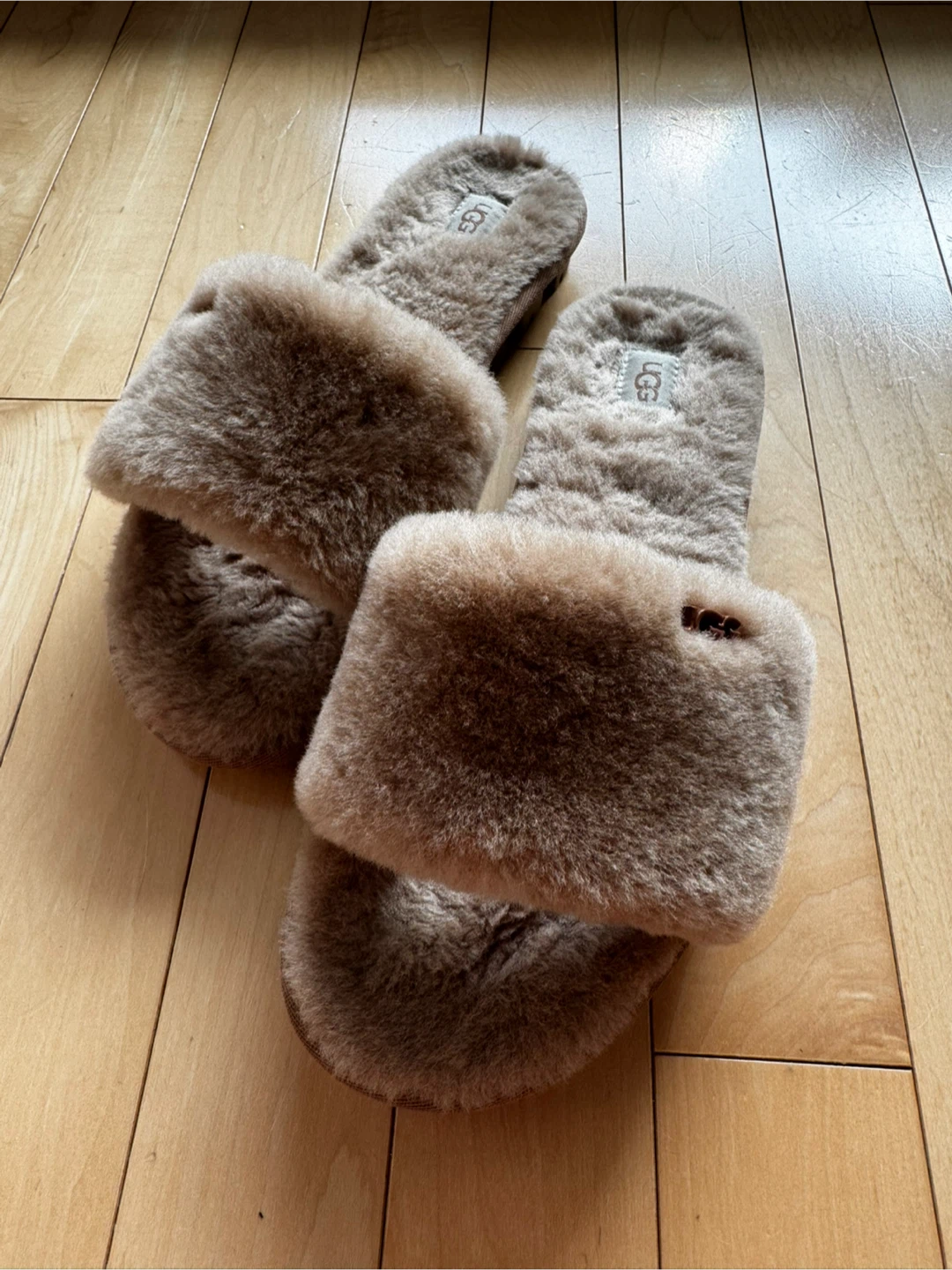 UGG Fluff Yeah Slide Slippers - Taupe