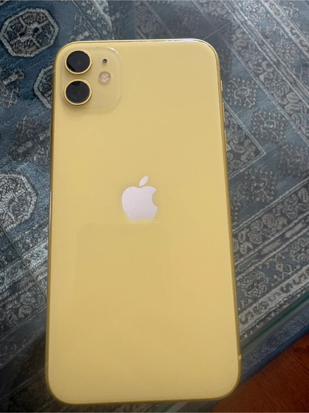Apple iPhone 11 Yellow - photo 2