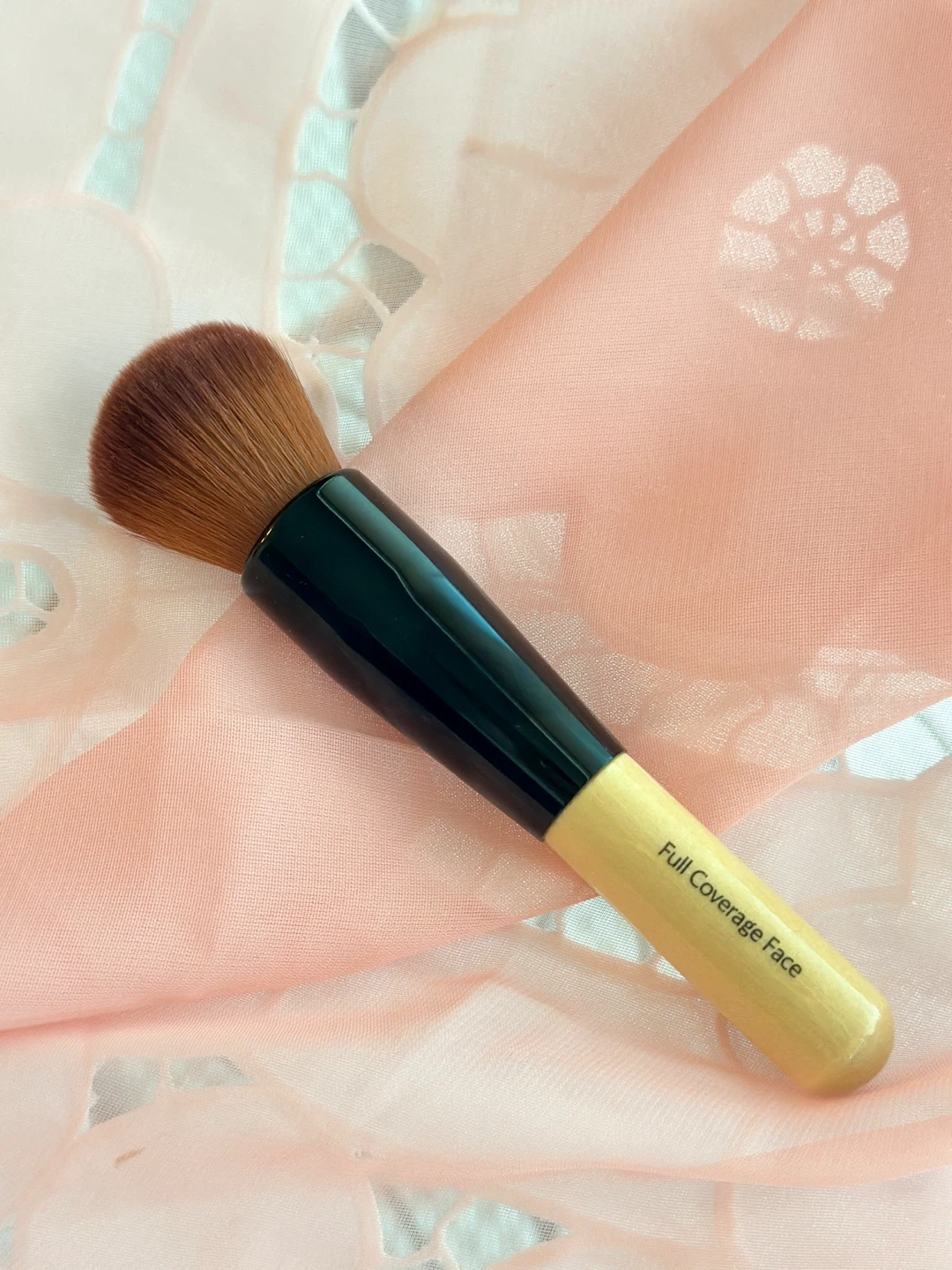 Bobbi Brown Full Coverage Face Brush - photo 2