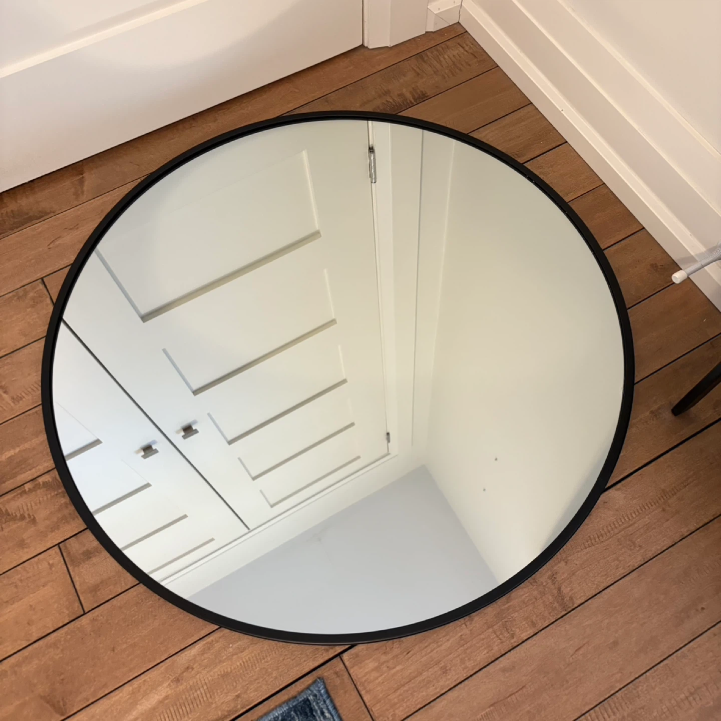 Round Black Frame Mirror