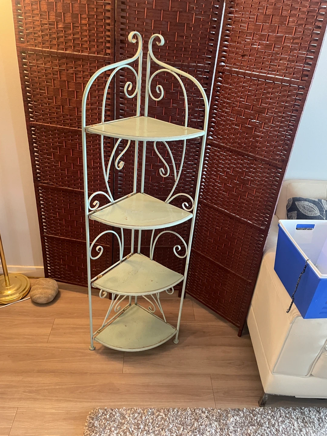 Pastel Green Metal Corner Shelf Unit - photo 4
