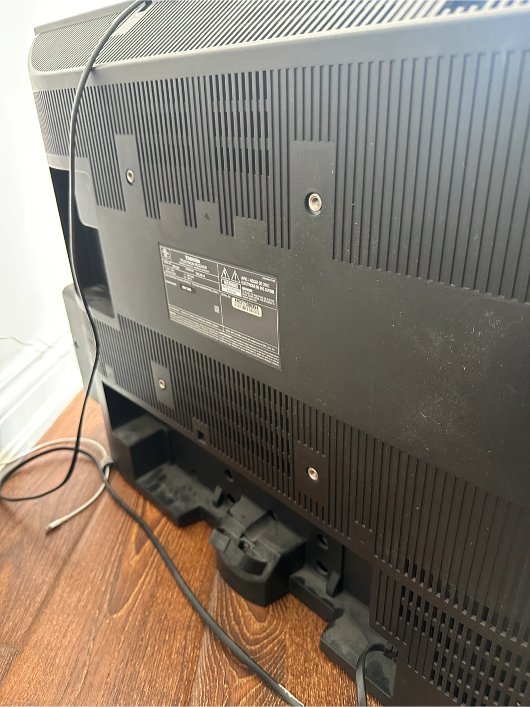 Toshiba Flat Screen TV - photo 4