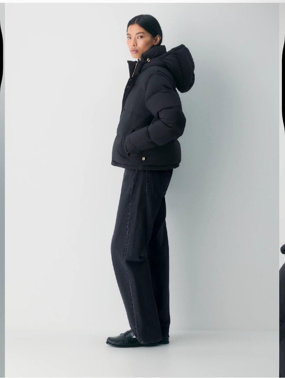 Aritzia The Super Puff shorty black/gold - photo 2