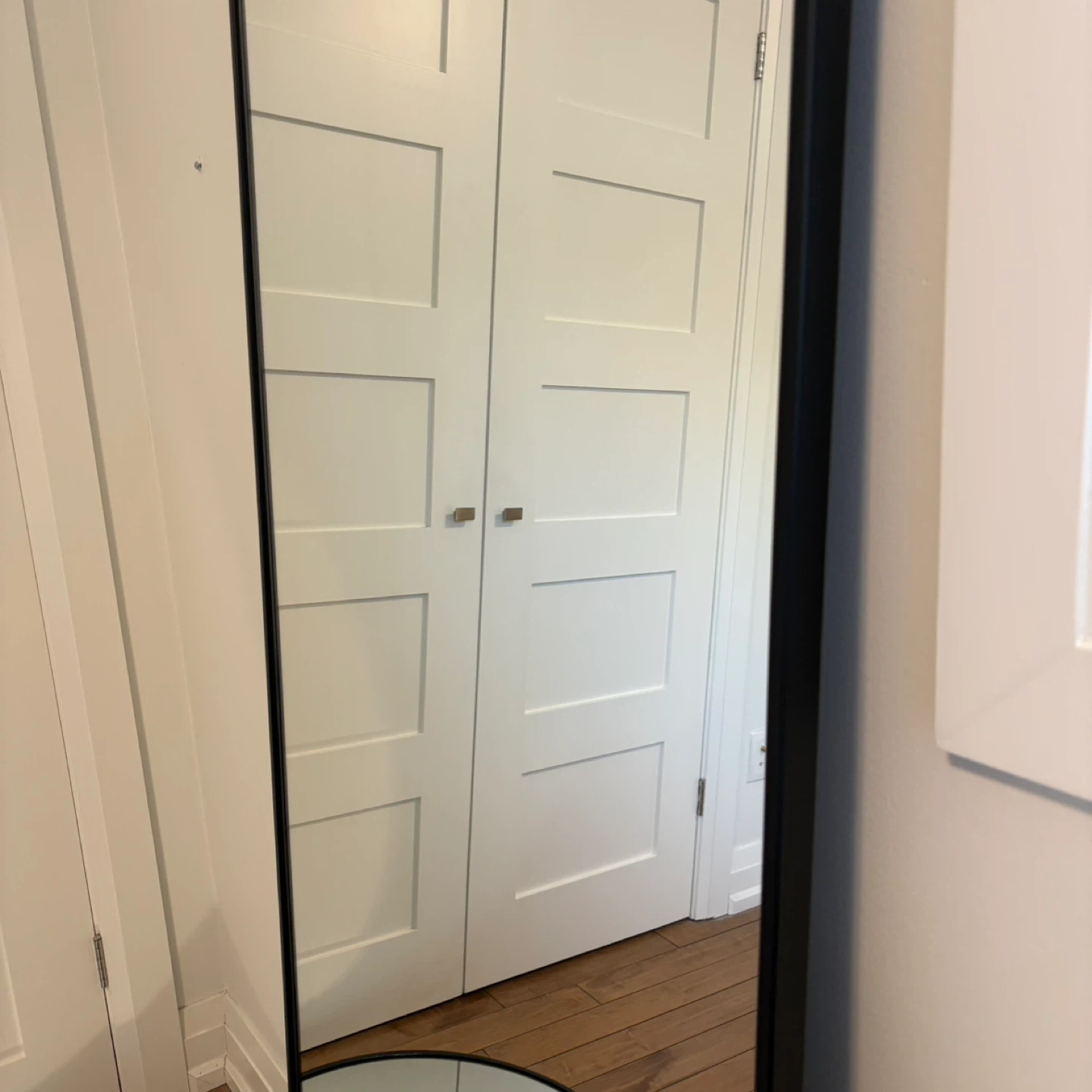 Black Frame Arched Mirror - photo 2