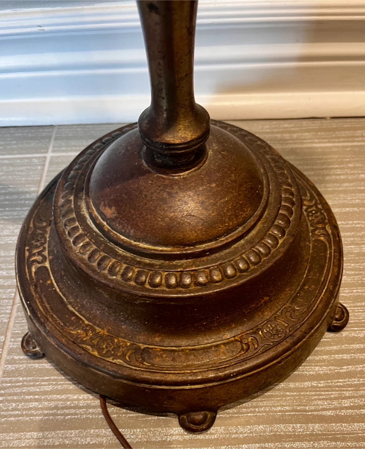 🧡 Antique Floor Lamp - Ornate Metal Design - photo 4