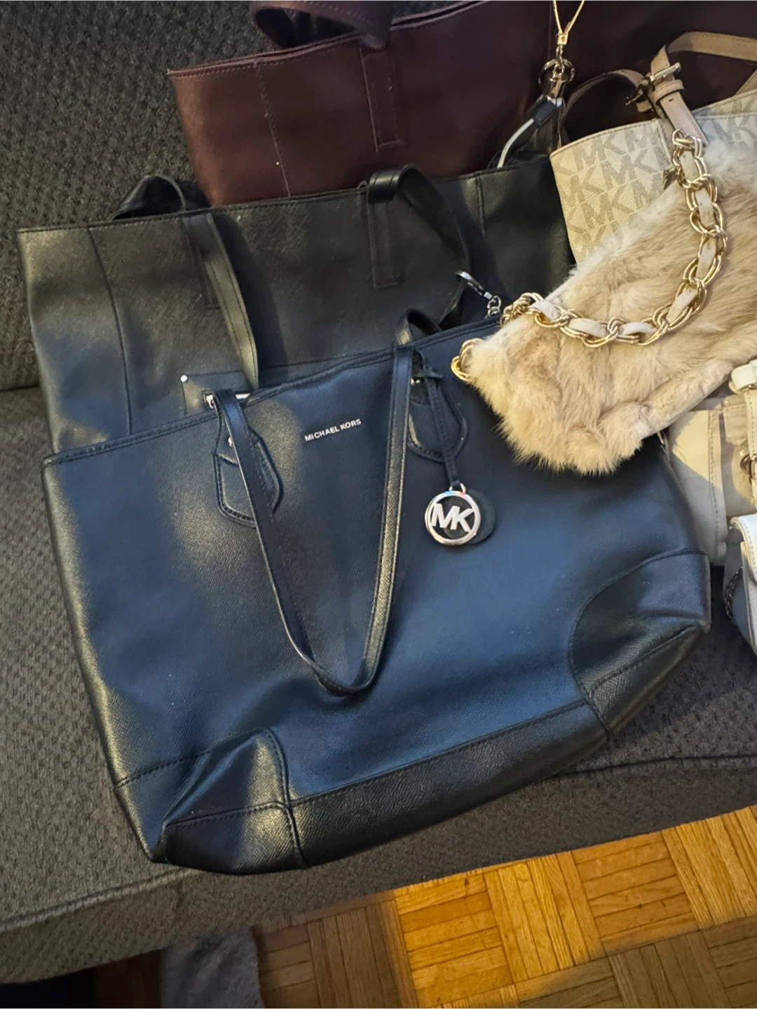 Michael Kors Tote Bags and Small Purses Bundle - photo 2