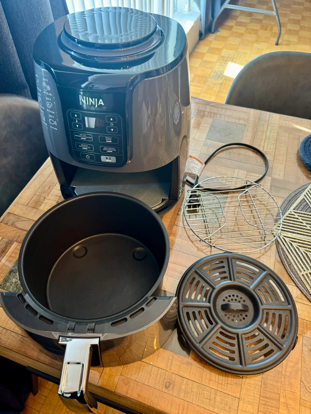 Ninja AF101C Air Fryer with Multi-Layer Rack 3.8L - photo 4