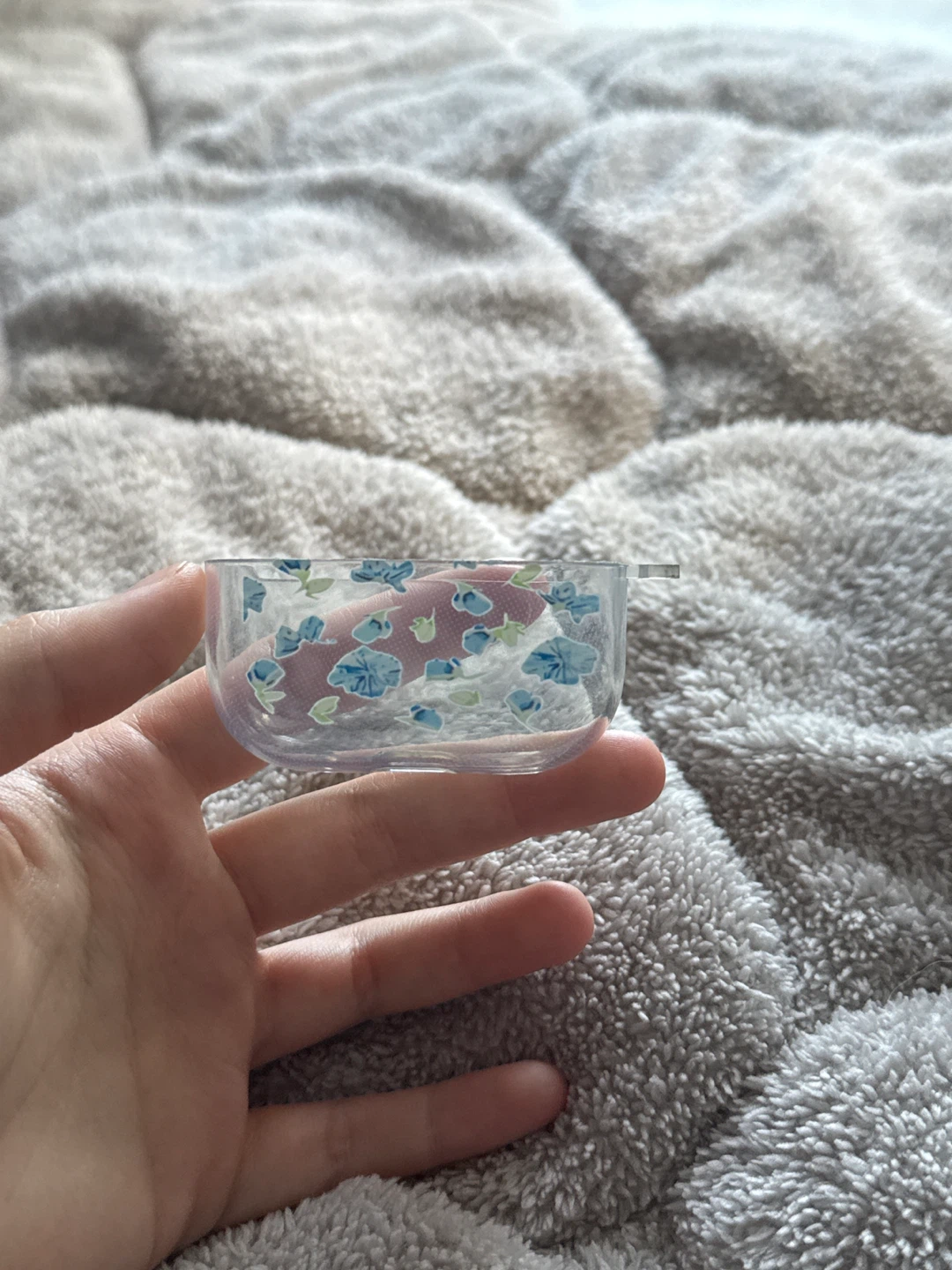 Clear Floral AirPod Pro 2 Case - photo 3